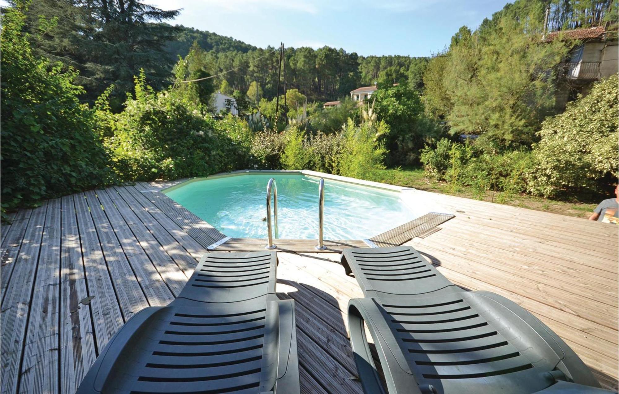2 Bedroom Nice Apartment In Les Salles-Du-Gardon Soustelle Exteriör bild